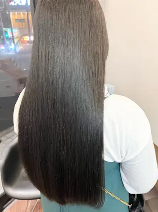 ロング 仕上がり満足度No. 1🔥BLUCK🔥のヘアスタイル