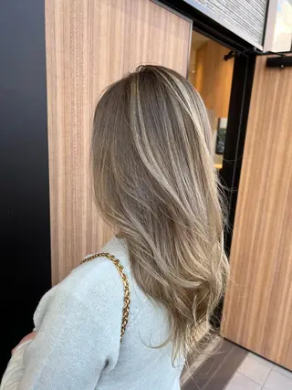 セミロング カラー 🌿小川 大輔🌿のヘアスタイル