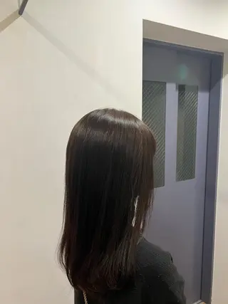 セミロング AmiLi HONOKAのヘアスタイル