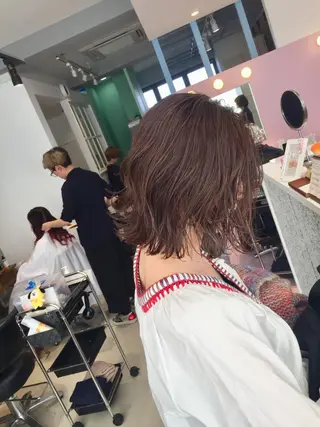 ミディアム 所渉/韓国レイヤー /ウルフカットのヘアスタイル