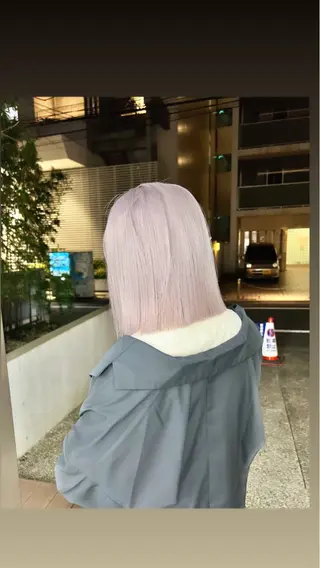 ショート カラー ムラ修正💎 艶髪ハイトーン💎のヘアスタイル