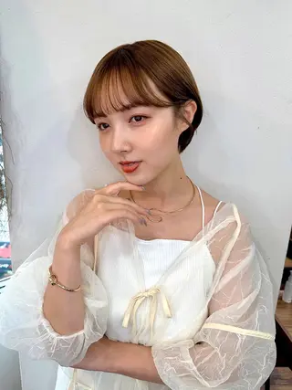 ショート カラー 大人可愛いレイヤー 大田のヘアスタイル