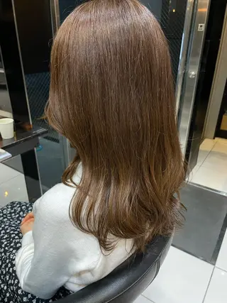 セミロング カラー 女性リピ90%🍨 🩷佐藤みずきのヘアスタイル