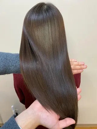 ロング MAAT所属 AKANEのヘアスタイル