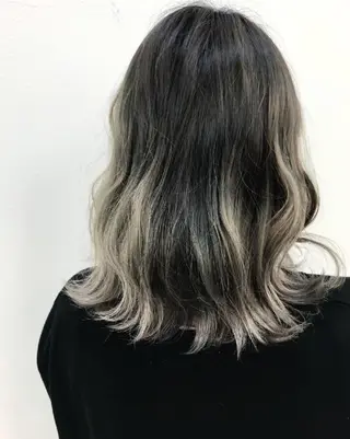 セミロング カラー 💎大人ハイライト 💎上杉一也💎のヘアスタイル