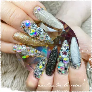 ネイル nail salon  la reine所属・nail salon la reineのネイルデザイン
