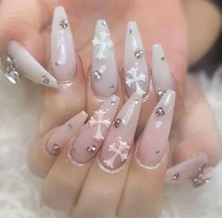 ネイル IRO所属・ヒナ ヒナのネイルデザイン