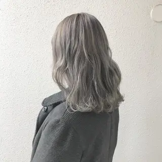 セミロング カラー インナーカラー/天神 ブリーチ/吉田のヘアスタイル