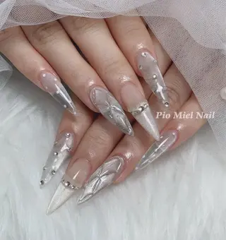 ネイル Pio Mielのネイルデザイン