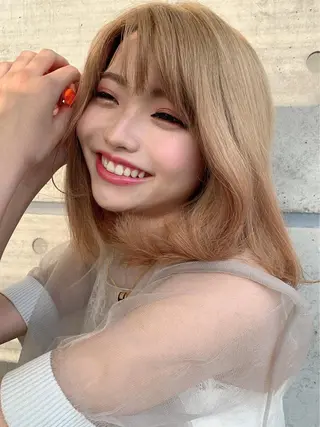 セミロング くすみミルクティー／ ブラウン🪡TOWAのヘアスタイル