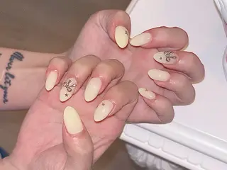 ネイル ネイルサロン Easenのネイルデザイン