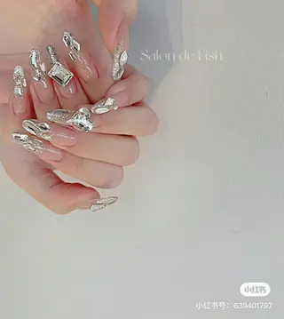 ネイル 内村 ミナのネイルデザイン