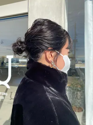 ミディアム 古畑 愛美のヘアスタイル