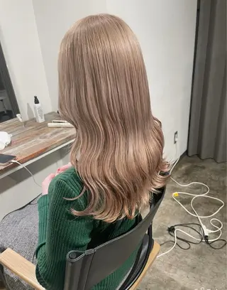 ミディアム カラー ✨艶ブリーチカラー ✨四ノ宮裕己のヘアスタイル