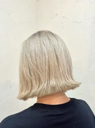 ショート カラー 髪質改善/縮毛矯正/ 艶カラー/内山翔太のヘアスタイル