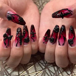 ネイル MiRanda Nail所属・MiRanda 保坂 舞のネイルデザイン