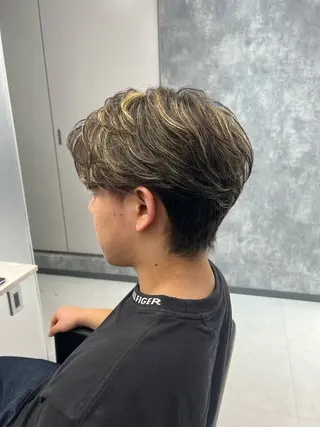 ミディアム カラー メンズ 👑垢抜け韓国ヘア ハッシュカット唯澄のヘアスタイル