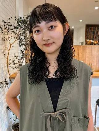パーマ 佐野 岬のヘアスタイル