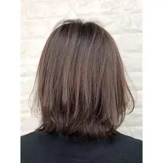 ショート カラー KIZU 髪質改善 怪談を語る美容師のヘアスタイル