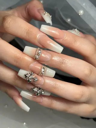 ネイル ✴︎ Delightのネイルデザイン