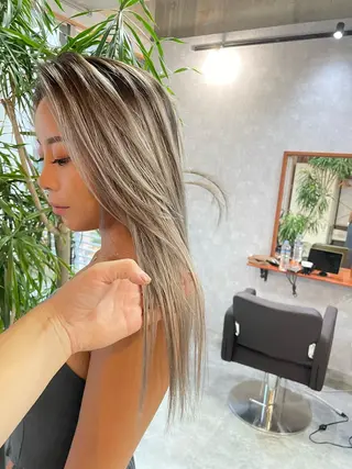 ロング andKおもろまち店 艶ダブルカラー✨のヘアスタイル