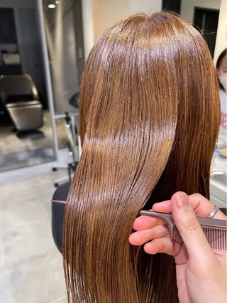 ロング 吉田 愛美のヘアスタイル