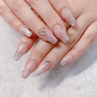 ネイル バニーアイズ　ネイル ニューオータニ博多店のネイルデザイン