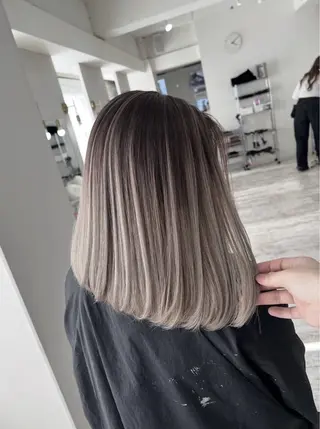 ミディアム カラー ROBIN所属・指名数No.1 /NAOYAのヘアスタイル