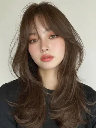 カラー ロング ✂韓国レイヤー 🦋みやび🪽のヘアスタイル