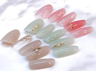 ネイル Mon trésor所属・Montrésor 名古屋ネイルサロンのネイルデザイン