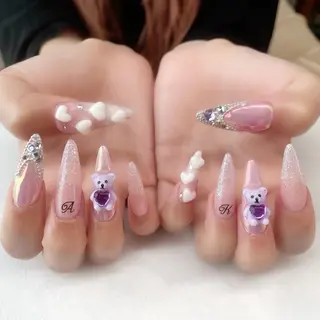 ネイル 💎🐰 saki. m 🐰💎のネイルデザイン