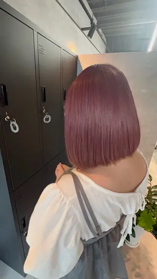 ミディアム motoトップカラー リスト/ブリーチカラのヘアスタイル