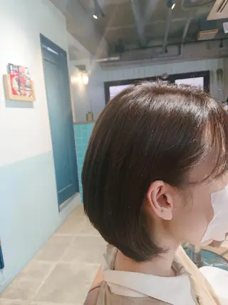 ミディアム alushe 岡 陽子のヘアスタイル