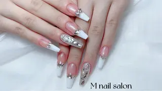 ネイル M🌷nail 長さだし専門店のネイルデザイン