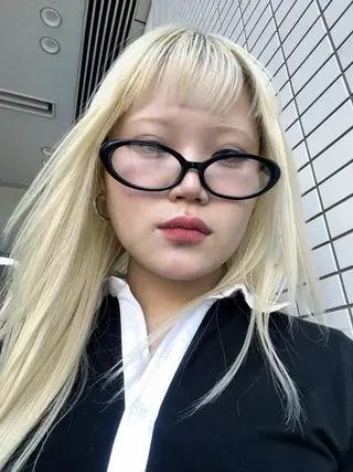 カラー 生活に馴染む デザイン/鏡ゆうかのヘアスタイル