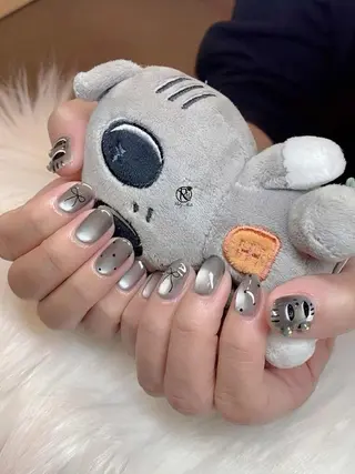 カラー ZIN RUBYNAILのネイルデザイン