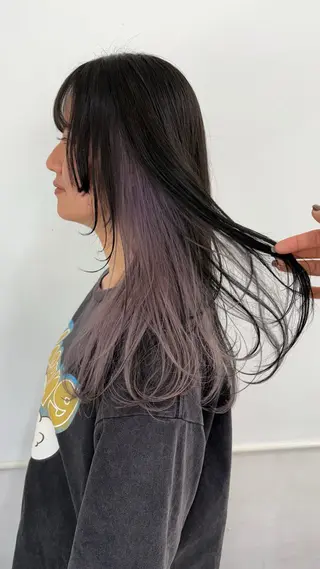 カラー エクステ ハイトーン 💭黒崎ハルカのヘアスタイル