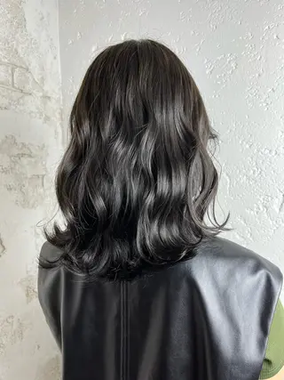 ミディアム カラー ヘアアレンジ 🪽髪質改善ストレー ト🤍美羽🤍のヘアスタイル