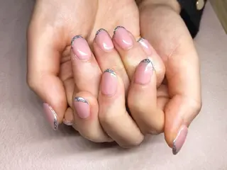 ミディアム ネイル T&A nailのネイルデザイン