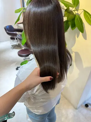 カラー Lond  Emi 艶髪モテヘアのヘアスタイル