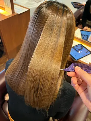 セミロング サイトウ ナツキのヘアスタイル