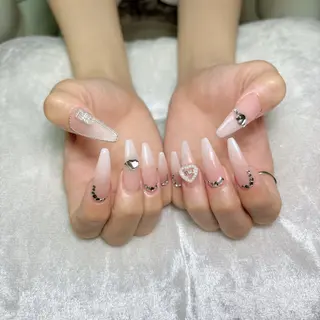 ネイル Airis所属・Airis aiのネイルデザイン