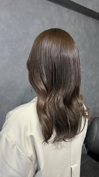 ミディアム カラー chouette/ 根本優希のヘアスタイル