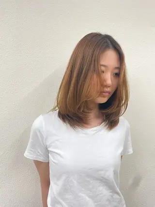 セミロング truck所属・カラーリスト Maiのヘアスタイル