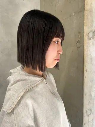 ミディアム anon Loemのヘアスタイル