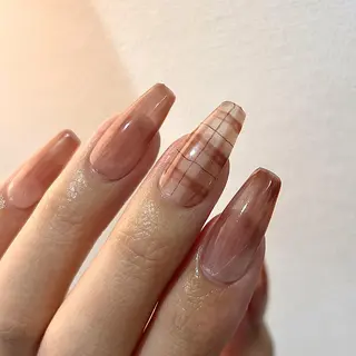 ネイル Ray. ／綺麗目ニュアンスのネイルデザイン