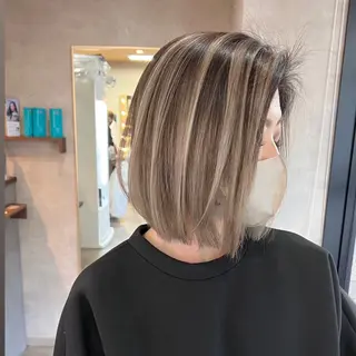 カラー RIENS xreaのヘアスタイル