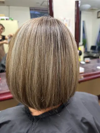 ショート カラー 後藤 弓佳のヘアスタイル