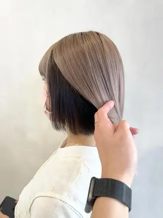 ショート カラー 🦋レイヤーカット ミドリカワ🦋のヘアスタイル