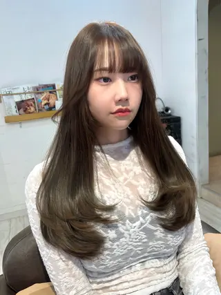 ロング カラー パーマ ヘアアレンジ レイヤーカット ✨️進藤ひかりのヘアスタイル